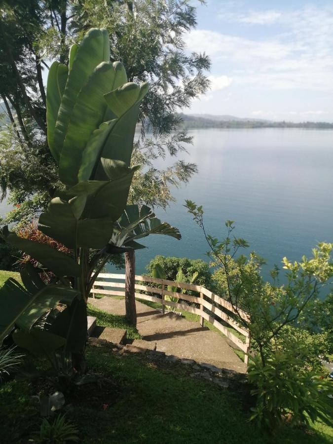 Inn On The Lake Kibuye Екстер'єр фото